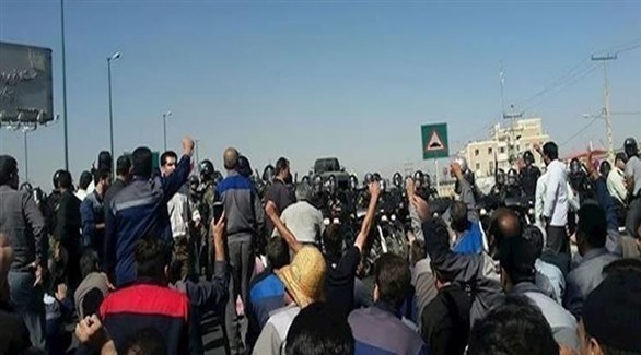 إضراب عمال مصفاة لتكرير النفط في إيران بسبب الأجور