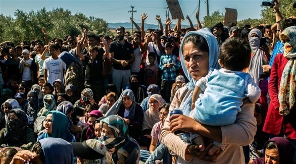 اليونان تعتزم نقل 3000 لاجئ من جزيرة ليسبوس إلى البر الرئيسي