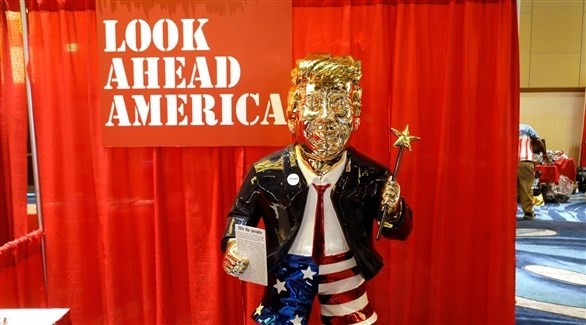 تمثال ذهبي لترامب يجذب الانتباه في مؤتمر الجمهوريين