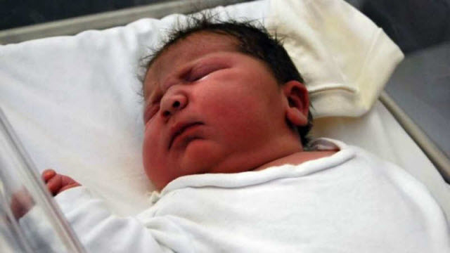 ولادة طفل وزنه 6.4 كيلو غرام في كولومبيا 