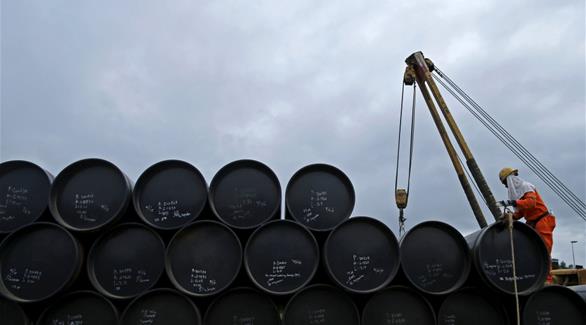 النفط يواصل تراجعه في آسيا