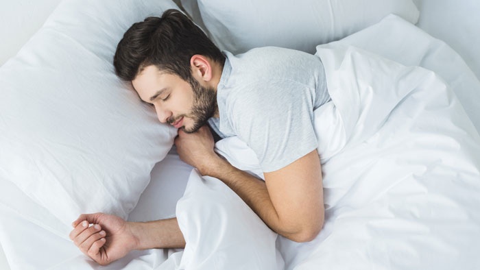 دراسة حديثة: النوم المتقطع يسهم في زيادة مخاطر الوفاة من أمراض القلب