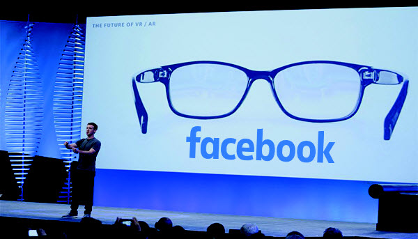 «فيسبوك» تعمل على إطلاق نظارات ذكية