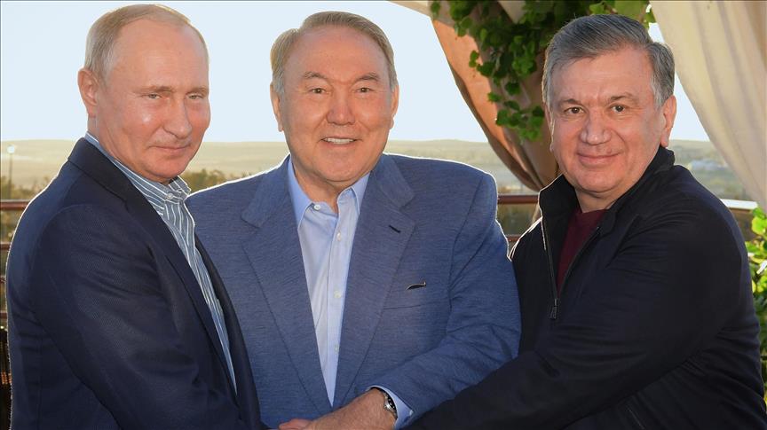 قمة ثلاثية غير رسمية لقادة كازاخستان وروسيا وأوزباكستان