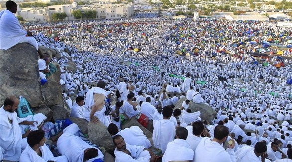 مليونا مسلم يؤدون مناسك الحج الأحد