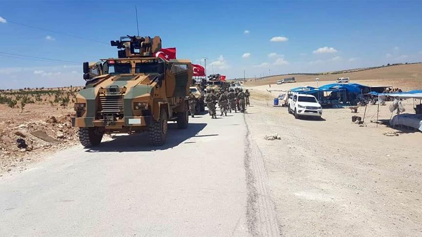 الجيشان التركي والأمريكي يسيران دوريات مستقلة في منطقة منبج