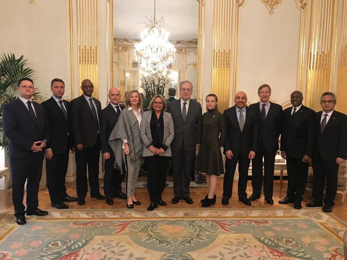 سفير الكويت في باريس يبحث مع مسؤول فرنسي قضايا مطروحة بمجلس الامن