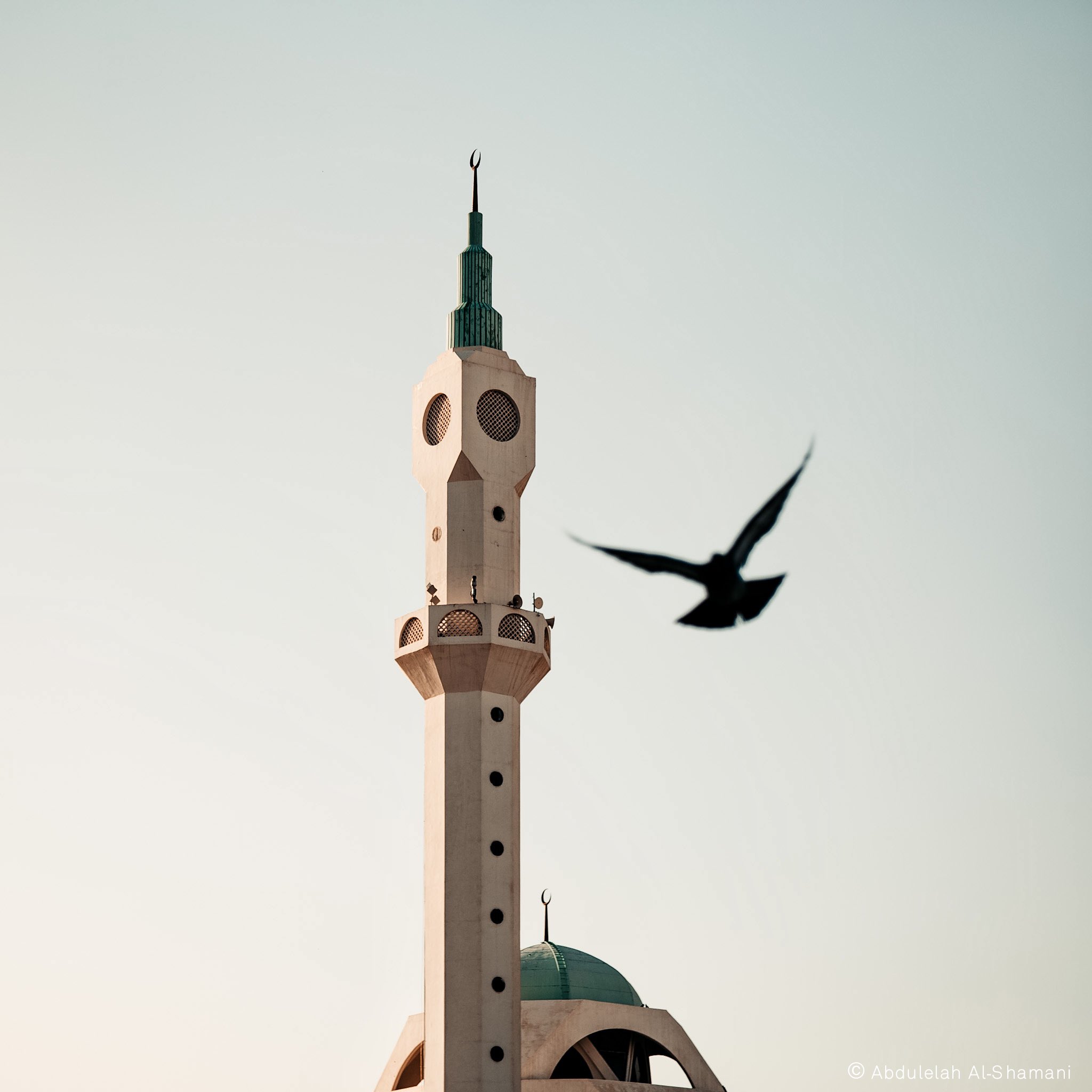 مصور سعودي يوثق جماليات «مآذن» مساجد المدينة المنورة