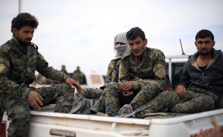 أكراد سوريون: ليس بوسعنا احتجاز الأسرى الأجانب من تنظيم الدولة الإسلامية للأبد