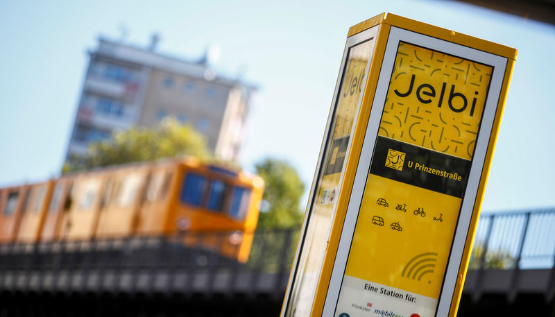تطبيق جديد للمواصلات  يقدم خدمات من القطارات  إلى الدراجات النارية في  برلين