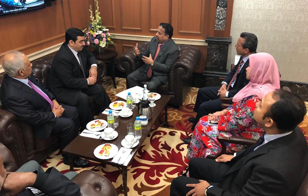 رئيس مجلس الشيوخ الماليزي يتسلم دعوة من رئيس مجلس الامة لزيارة البلاد