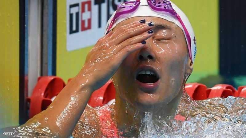 سباحة صينية تحطم رقما قياسيا عالميا في دورة جاكرتا