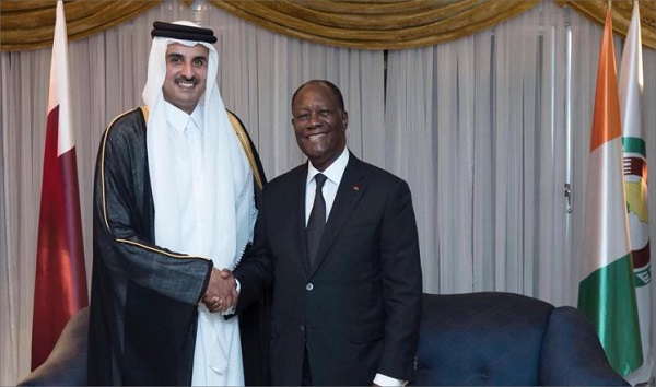 أمير قطر ورئيس ساحل العاج يبحثان تعزيز العلاقات الثنائية بين البلدين 