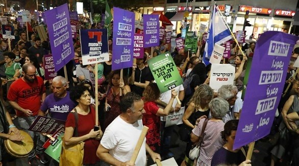 عشرات الآلاف يحتجون على قانون الدولة اليهودية في تل أبيب