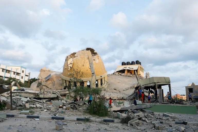 بلدية «غزة» تعلن تدمير الاحتلال الإسرائيلي الأرشيف التاريخي للمدينة 