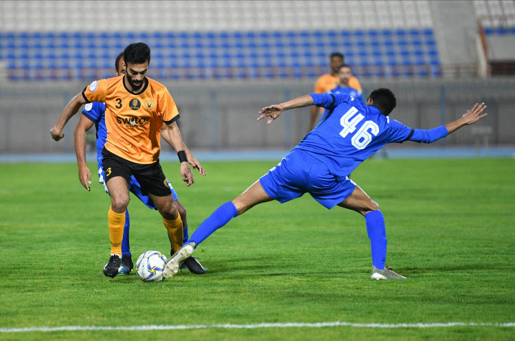 القادسية يحافظ على صدارة الدوري بعد فوزه على التضامن 3-1