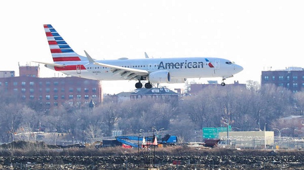 الخطوط الجوية الأمريكية تمدد تعليق استخدام "بوينغ 737 ماكس 8"