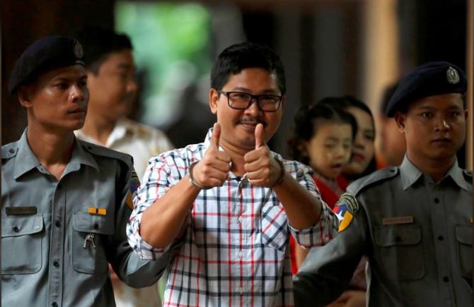 محكمة في ميانمار تقبل طعن صحفيي رويترز على حكم بحبسهما