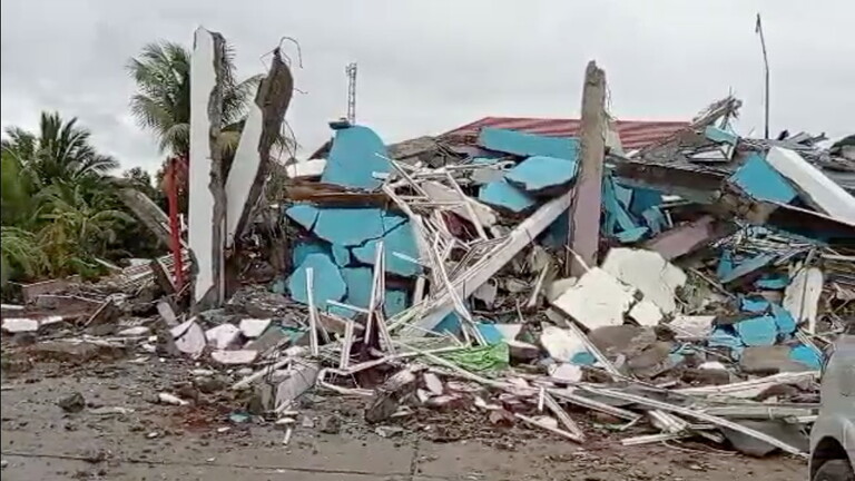 إندونيسيا.. هزة ارتدادية تضرب سولاويسي وتحذيرات من زلزال أقوى قد يسبب تسونامي
