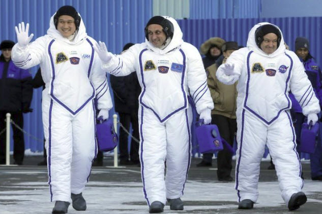 ثلاثة رواد فضاء أمريكي وروسي وياباني ينطلقون إلى محطة الفضاء الدولية