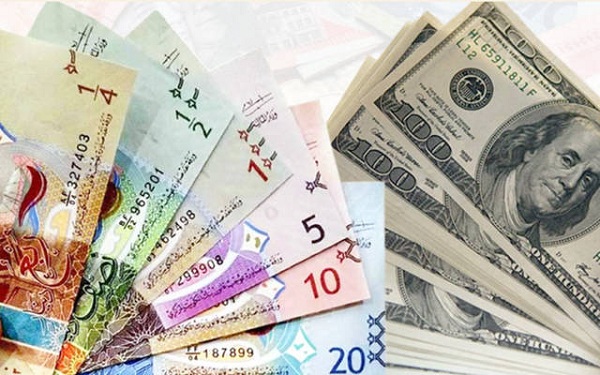 الدولار يستقر أمام الدينار عند 0.303.. واليورو يرتفع إلى 0.336