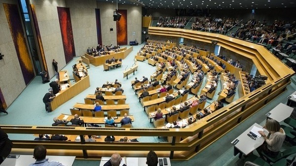 هولندا توقف دعمها للسلطة الفلسطينية.. والبرلمان يدعم المستوطنات