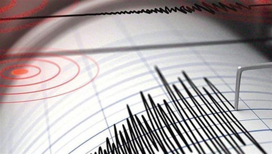 زلزال بقوة 6.5 درجات يضرب شمال هالماهيرا بإندونيسيا
