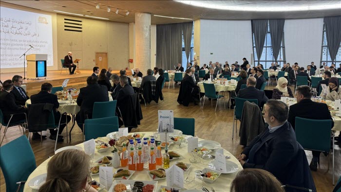  إفطار رمضاني يجمع  مسلمين ومسيحيين  على مائدة واحدة في ألمانيا