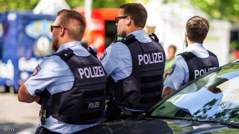 "دبابير غاضبة" تقدم خدمة خاصة للشرطة الألمانية