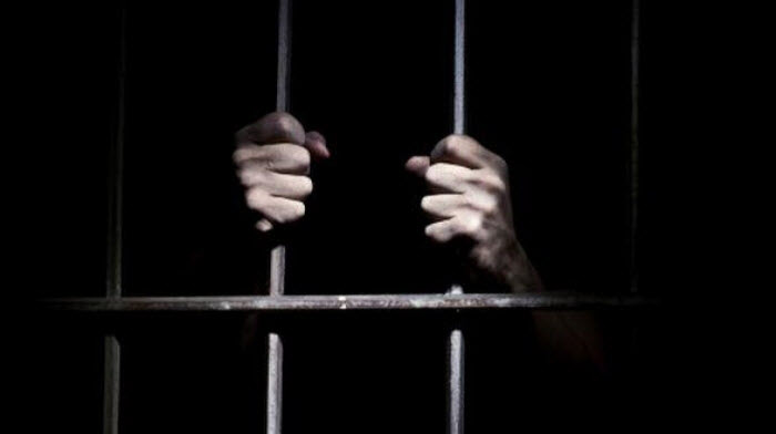السجن 32 سنة لأكاديمي "مرموق" ارتكب جرائم أخلاقية على الانترنت