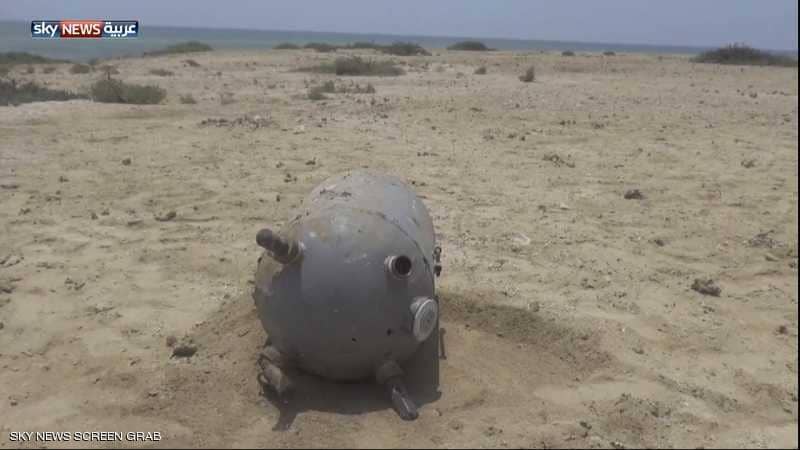 الجيش اليمني يفكك ألغاما بحرية قبالة سواحل ميدي