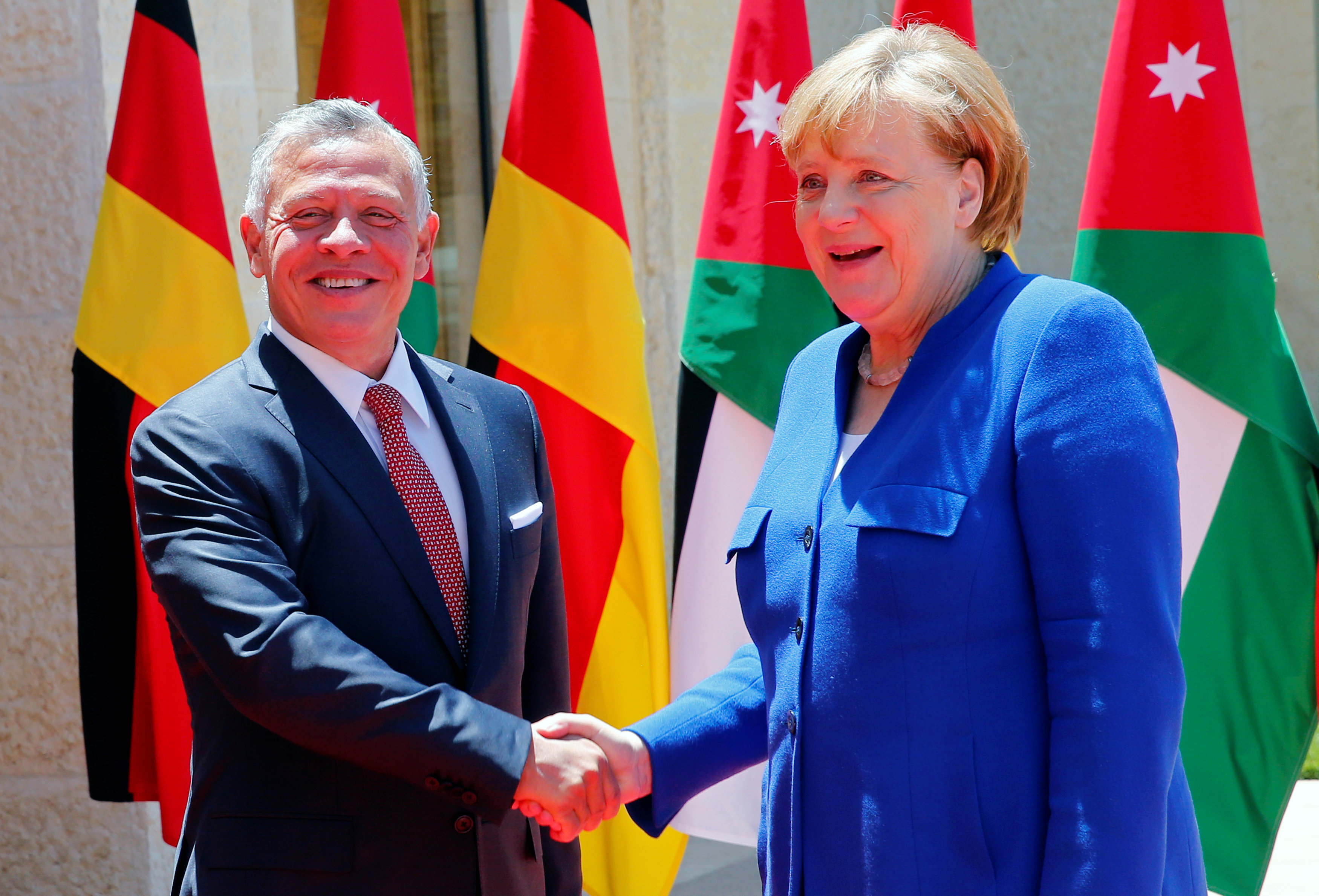 العاهل الأردني والمستشارة الألمانية يؤكدان أهمية التنسيق المشترك 