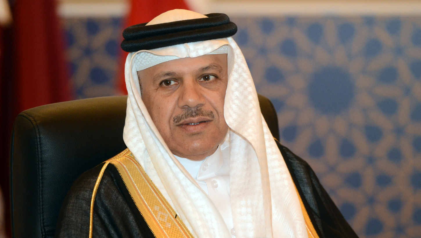 وزير الخارجية البحريني يهنئ سمو الأمير بمنحه وسام الاستحقاق العسكري الأمريكي
