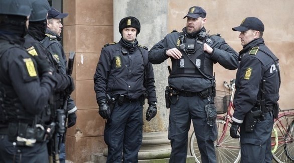 الدنمارك تعتقل شخصين يشتبه أنهما قاما بشراء طائرات لداعش