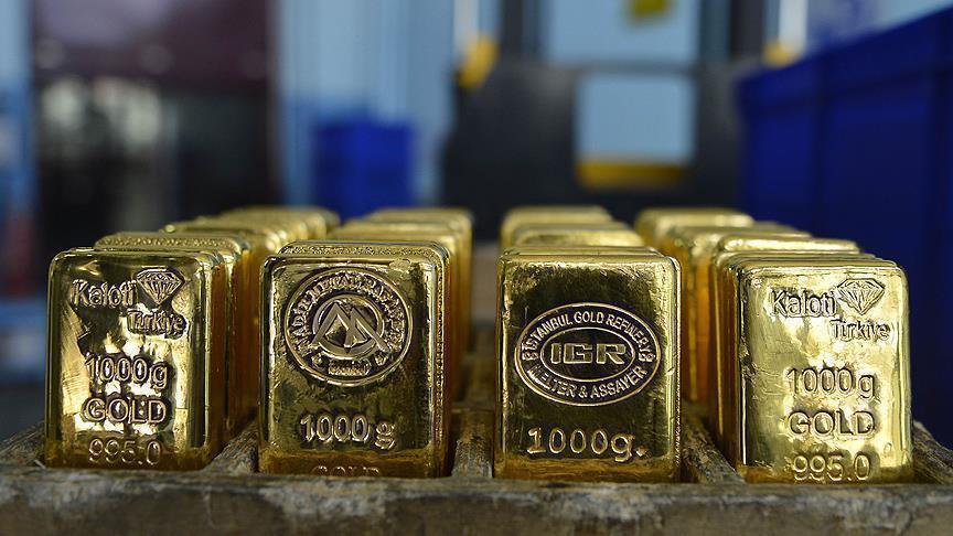 تراجع الذهب مع ارتفاع الدولار لأعلى مستوى منذ 13 شهر