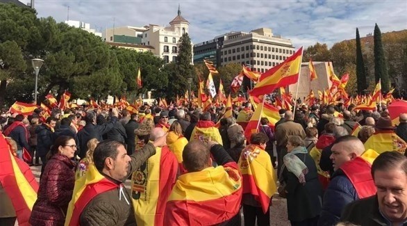 آلاف يتظاهرون في مدريد تأييداً لوحدة إسبانيا