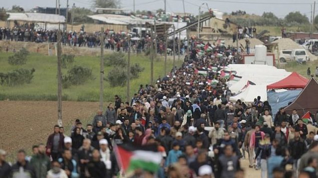 الصحة الفلسطينية: إصابة 32 فلسطينياً في تظاهرات "العودة" على حدود غزة
