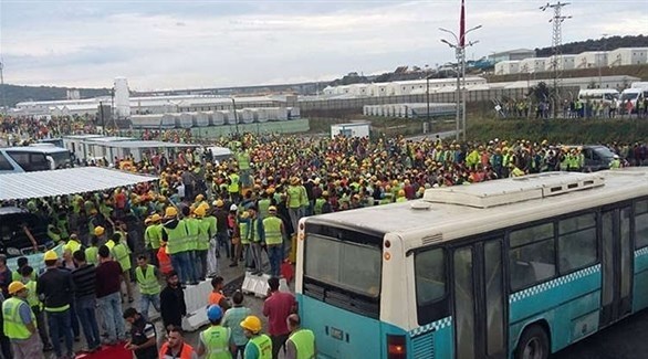 الشرطة التركية تقتحم مخيمات العمال وتحتجز 400