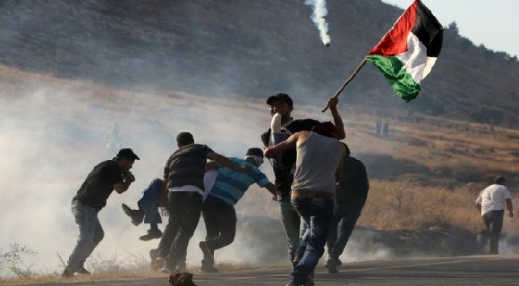 الجيش الإسرائيلي يُصيب 28 فلسطينياً بالرصاص قرب حدود غزة‎