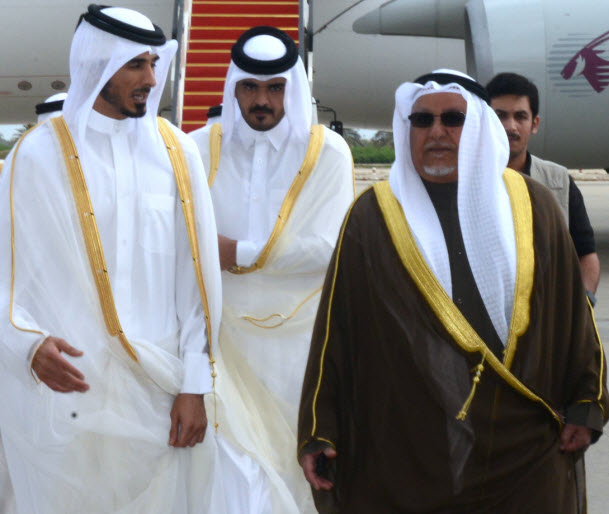 سمو الأمير يتلقى رسالة شفوية من سمو أمير دولة قطر الشقيقة 