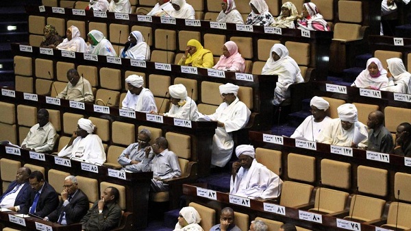 السودان: لجنة تدرس ترشح البشير تؤجل اجتماعها