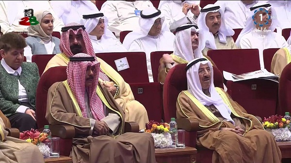 سمو الأمير يشمل برعايته وحضوره حفل تكريم خريجي "التطبيقي"