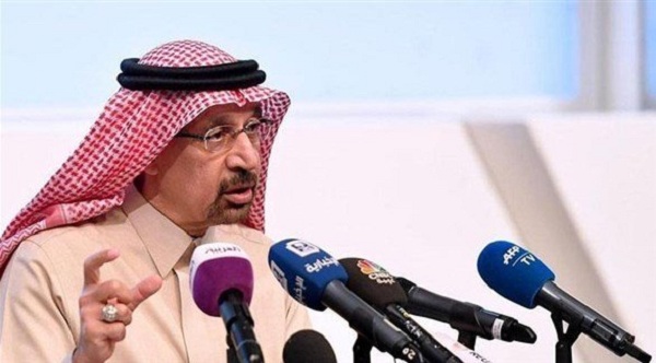 وزير الطاقة السعودي: لا نعتزم خفض الإنتاج النفطي