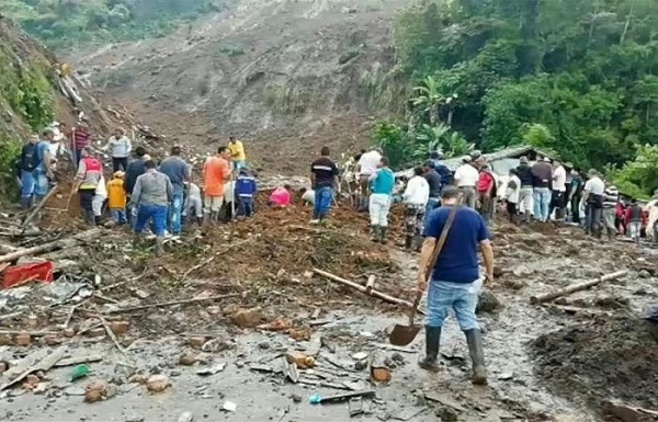 مقتل وفقدان 33 شخصاً بانهيار أرضي في كولومبيا