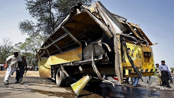 مقتل 15 شخصا في حادث سير جنوبي الهند