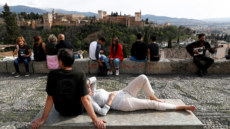 إسبانيا تحيي تراث الأندلس الإسلامي بتجديد برك الماء قرب «الحمراء» 