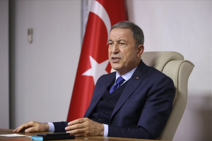 وزير دفاع تركيا يطالب أرمينيا بوقف هجماتها 