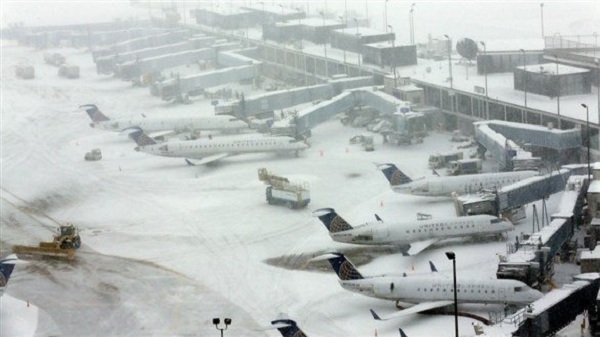 إلغاء 2500 رحلة جوية في أمريكا بسبب عاصفة شتوية
