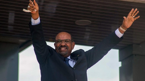 وزير عدل السودان: ندرس ملف الأموال التي نهبها رجال البشير