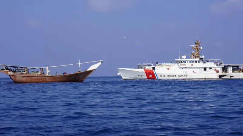  البحرية الأمريكية: الحرس الثوري موجود باليمن ويوجه هجمات الحوثي